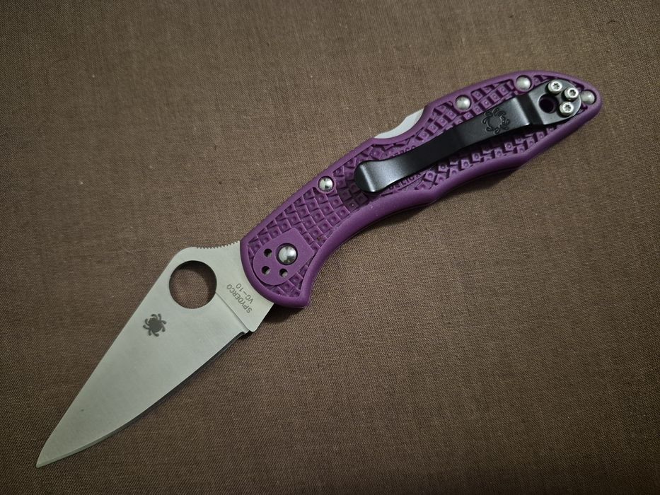Nóż Spyderco Delica Japan VG-10