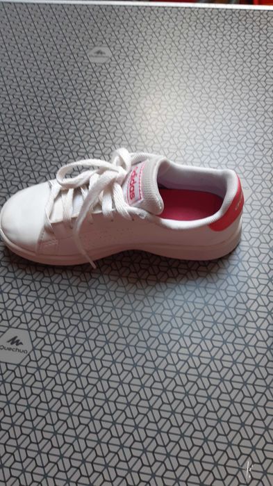 Sapatilhas Rapariga Adidas Neo Nº30.