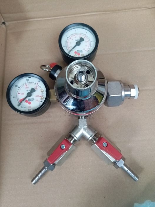 Вуглекислотний редуктор CO2 MIcro Matic на 2 вихода Новий