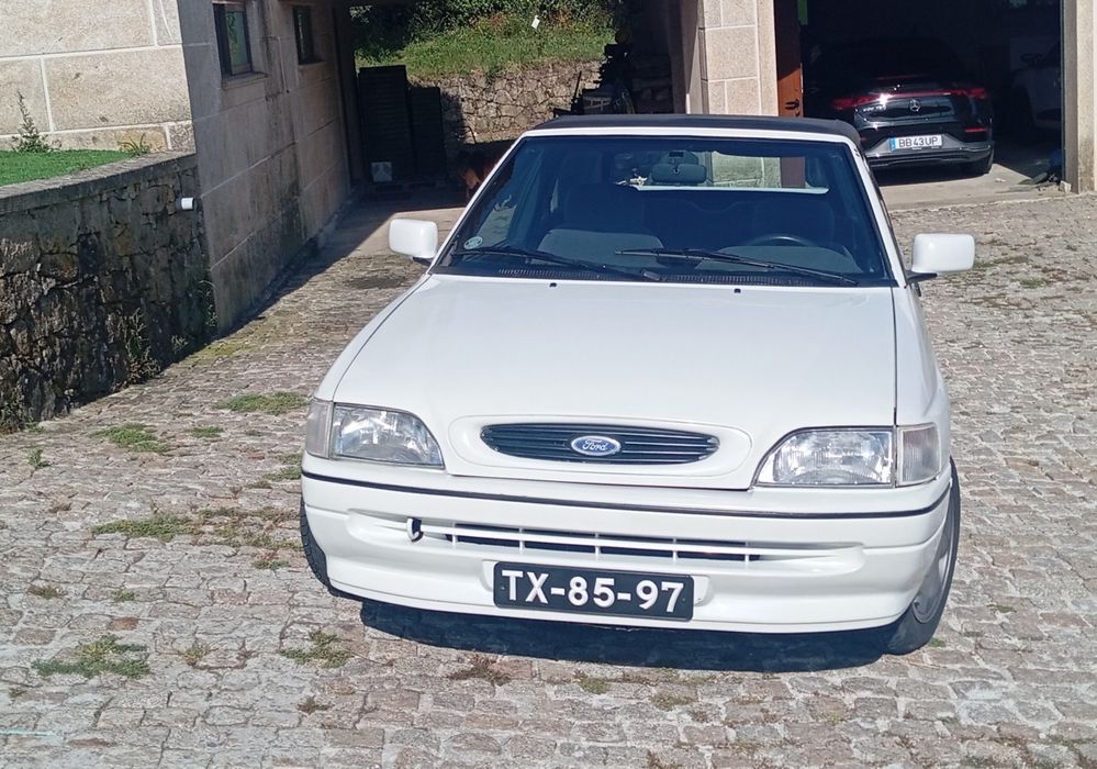 Escort Cabrio Mk5  Certificado pelo museu do Caramulo