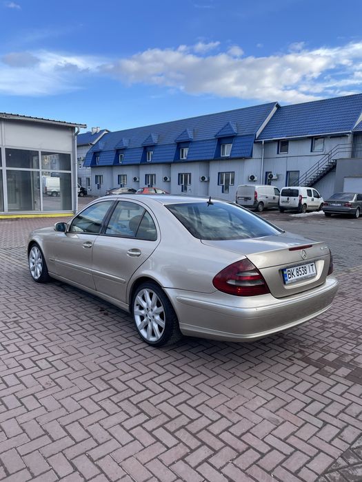Mercedes-Benz w211 2.7