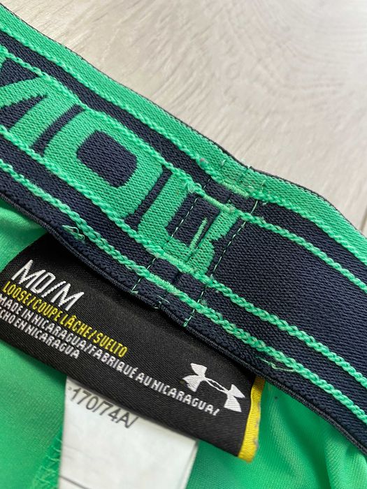 UNDER ARMOUR r.M oryginalne szorty sportowe męskie stan BDB