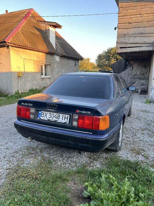 Audi A6 C4.