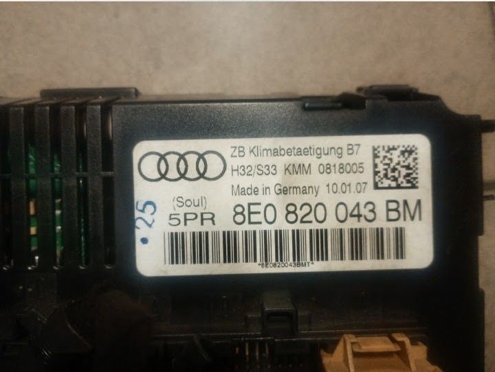 Panel klimatyzacji Audi A4 B7(2004-2008)8E0.820.043.BM