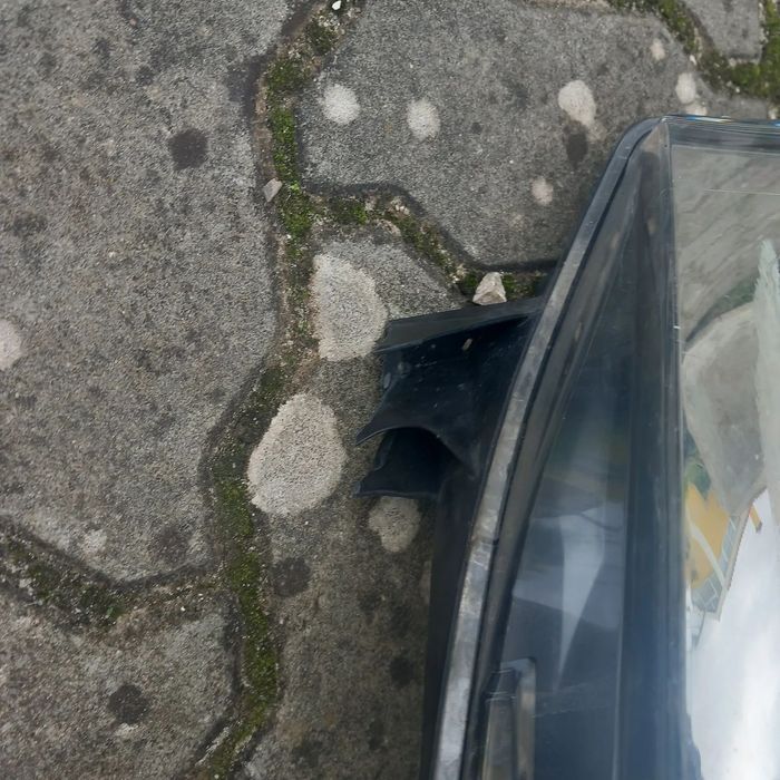 Farol passageiro renault trafic 3. 26010 9054 R