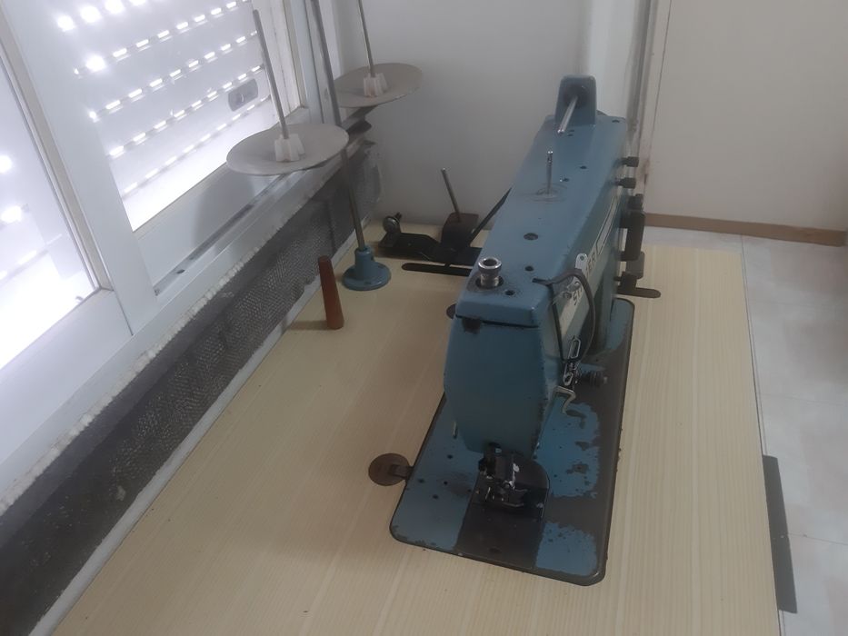 Maquina de costura singer