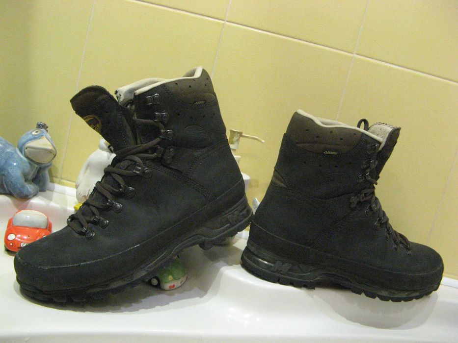 Ботинки на мембране Gore-Tex 44