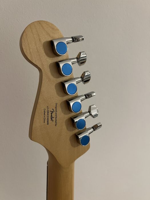 Guitarra Elétrica Squire Fender Stratocaster