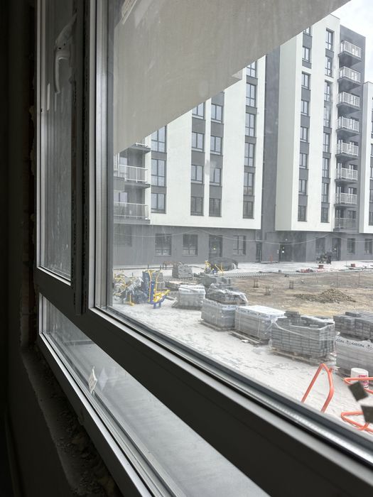 Продаж 2 кім.квартири ,новобудова здана .ЄОселя 89тис..