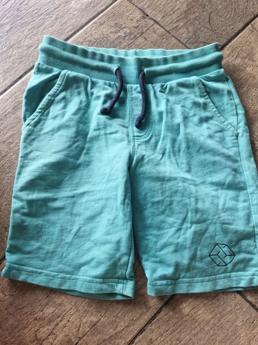 F&F spodenki chłopięce 134