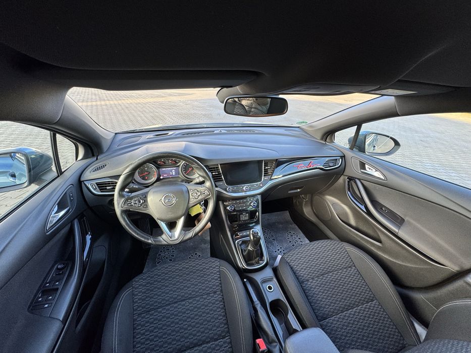 Opel Astra K*1.4Turbo*150KM*2017r*niski przebieg*wzirowy stan*oplacona