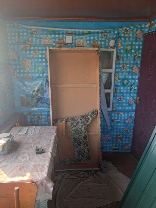 Продам 1/2 будинка