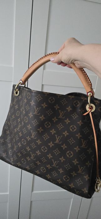 Louis Vuitton ARTSY bag