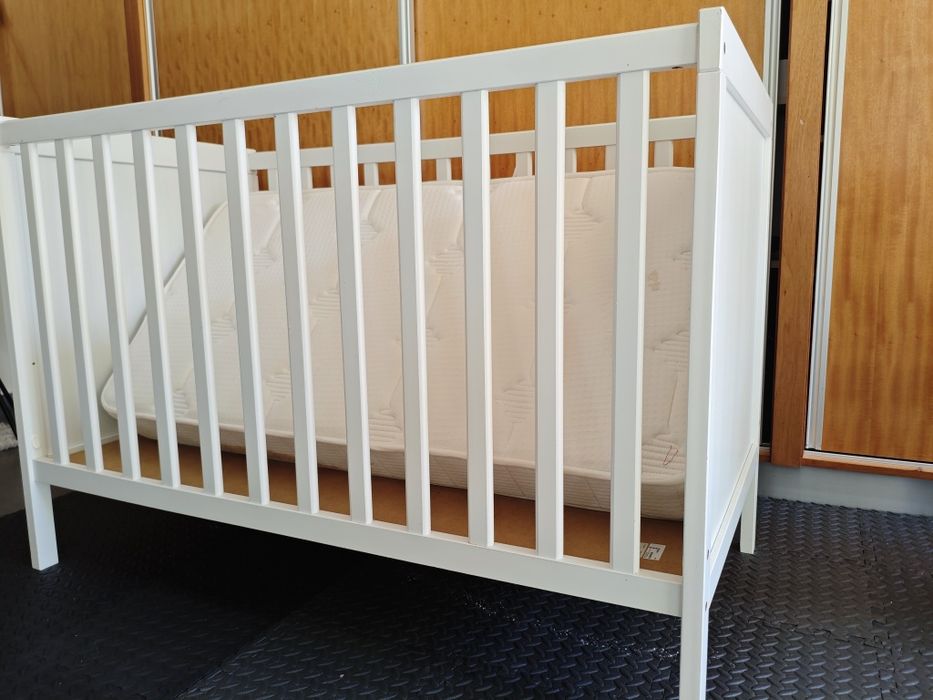 Berço, cama de bebê