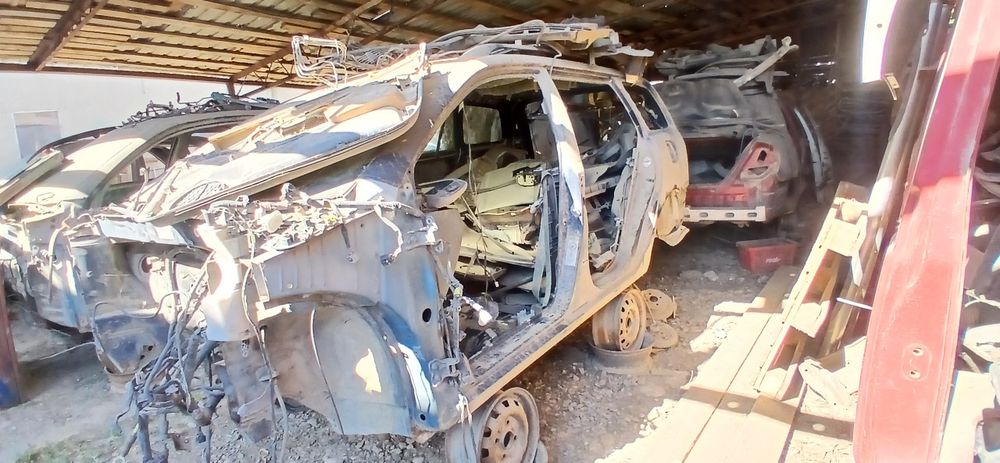 Toyota Corolla E110 по запчастям