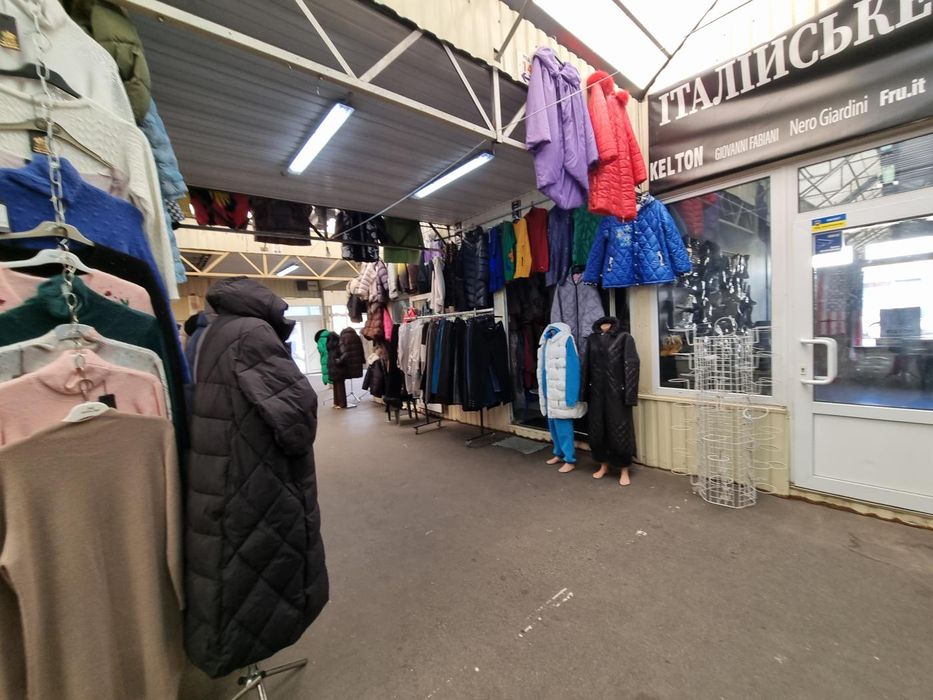 Здам ролет під торгівлю, метро Почайна