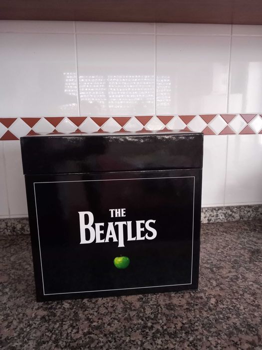 BEATLES Original Studio Recordings 14XLP Box Set Open Box! 2012 Apple