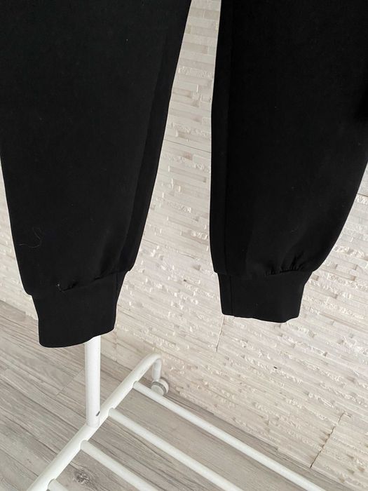 Mięsisty dresik czarny set z printem sportowy set M