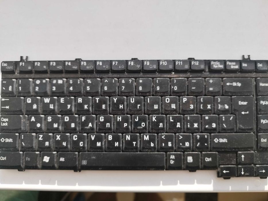 Клавиатура NSK-T900R для ноутбука Toshiba (9J.N8382.00R)