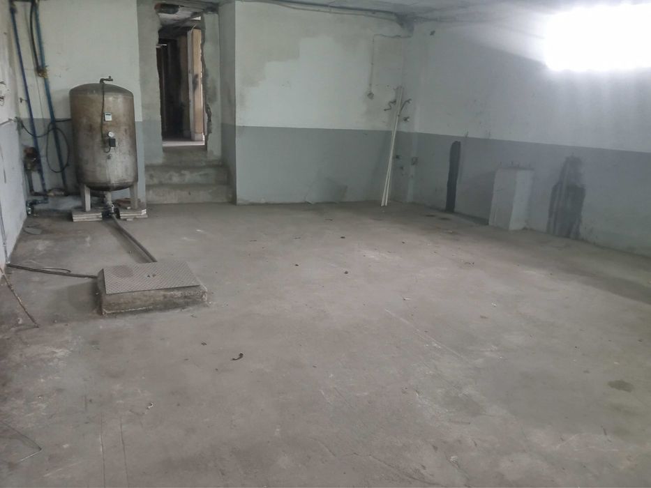 Pequeno armazém disponível