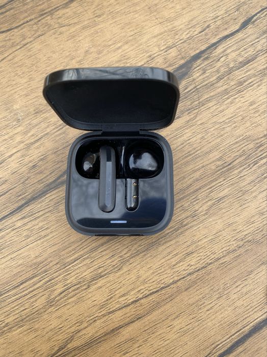 Xiaomi Redmi Buds 6 Active - кейс з лівим навушником