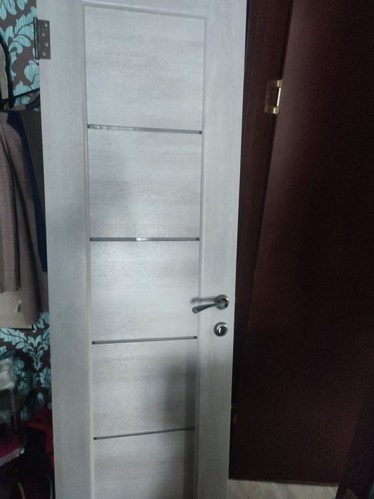 Продам двери межкомнатные 60, 70, 80  см