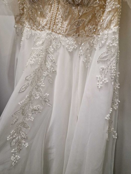 Suknia ślubna plus size