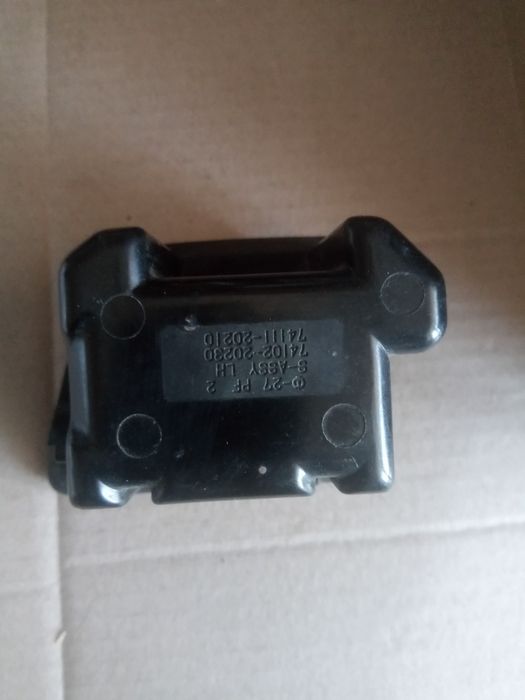 Пепельница Toyota Carina e
