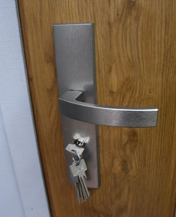 Stalowe Drzwi Zewnętrzne Wejściowe przeszklone KMT 54 model 13s1