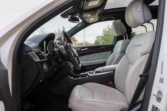 2015 Mercedes-Benz GL-Class GL 550 4MATIC