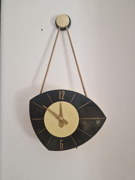 Zegare mechaniczny ścienny lata 50 new look sprawny prl