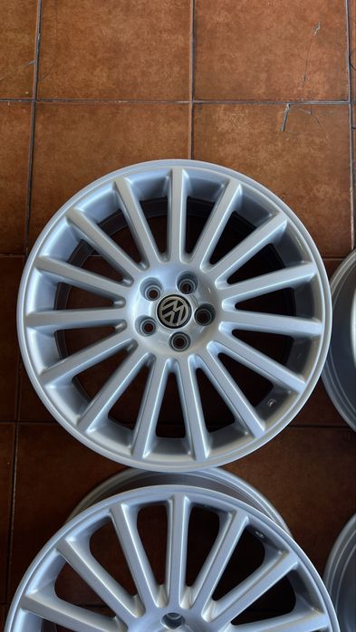Ronal Aristo original golf 4 r32 18 5x100