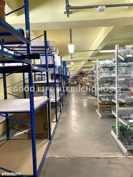 Magazyn z poziomu"0", plac manewrowy