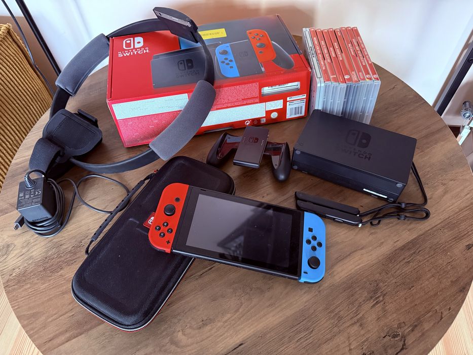 Konsola Nintendo Switch + Ring Fit Adventure