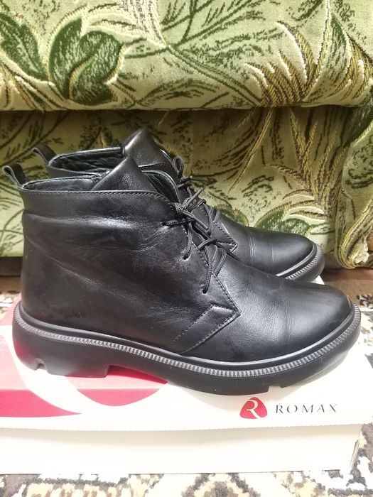 Жіночі шкіряні ботинки