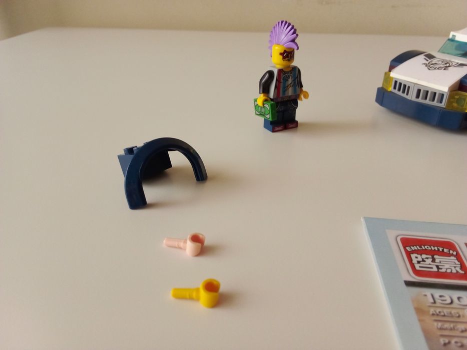 Carro de Polícia 1901 (LEGO)