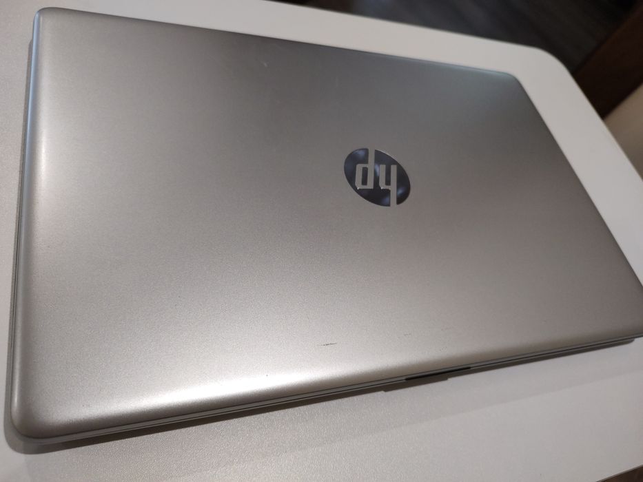 Ноутбук Ryzen 5 2500U для роботи та ігор
Відеокарта - AMD Ryzen