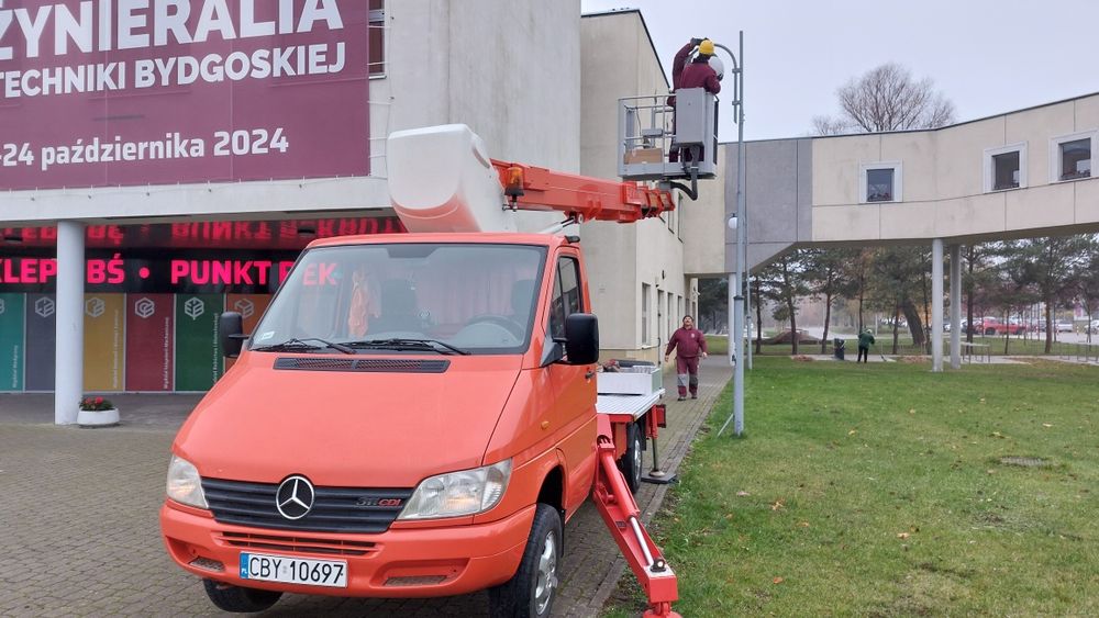 Uslugi podnośnikiem koszowym od 18m do 43m