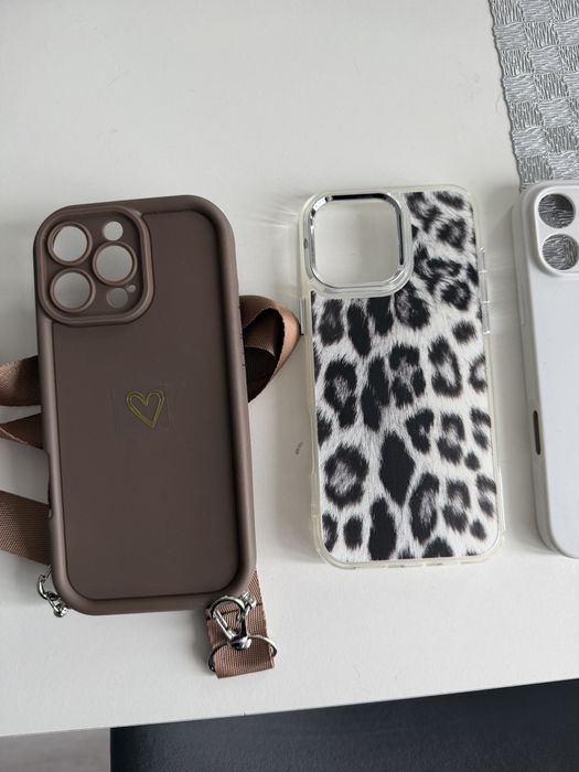 Продам чохли на Iphone 16 Pro Max