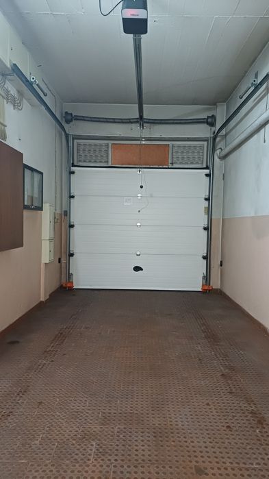 Garagem Fechada  espaçosa