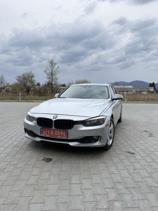 BMW 328 i, 2012 рік