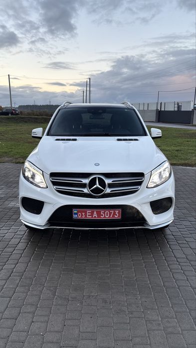 Mercedes GLE 350d 2016 Мерседес ГЛЕ 350д
