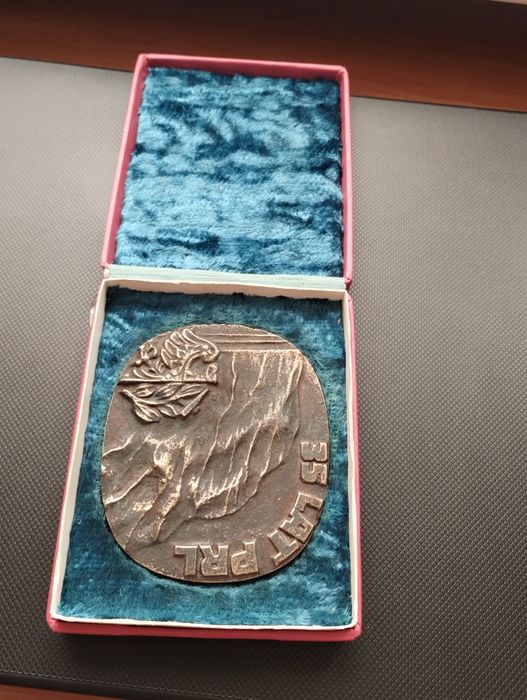 Unikatowy medal 35 lat PRL rzadki