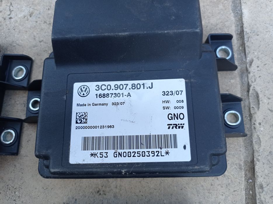 Блок керування ручним гальмом Volkswagen Passat B6 3C0907801B