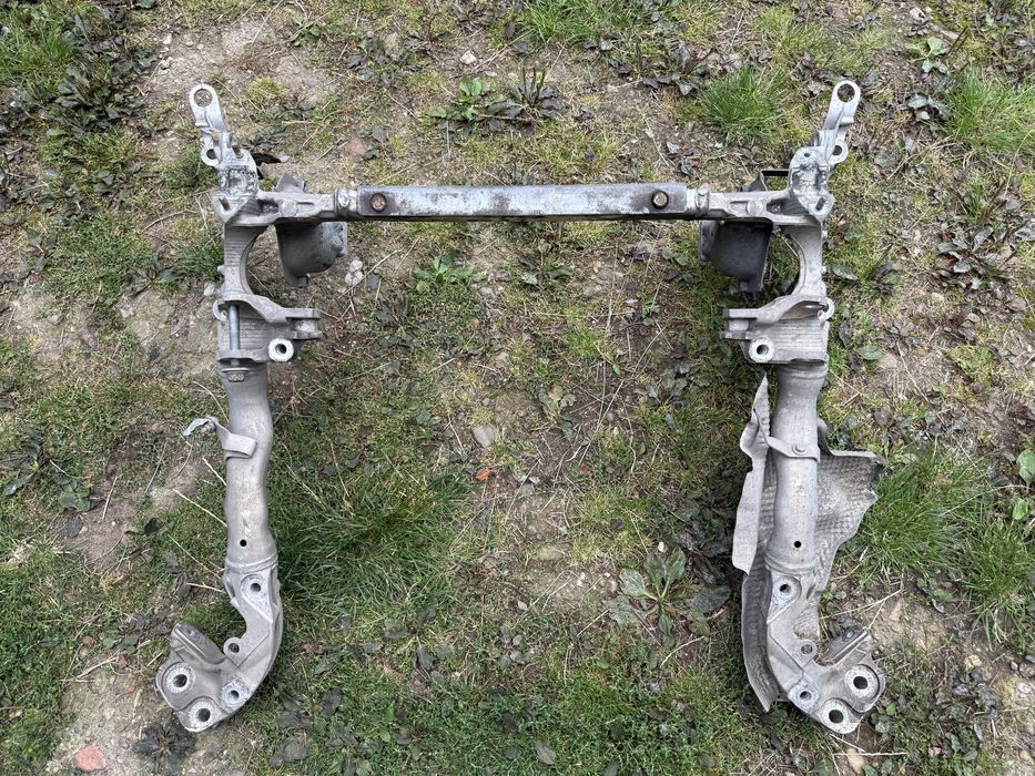 Sanki przednie audi a4 b8 lift