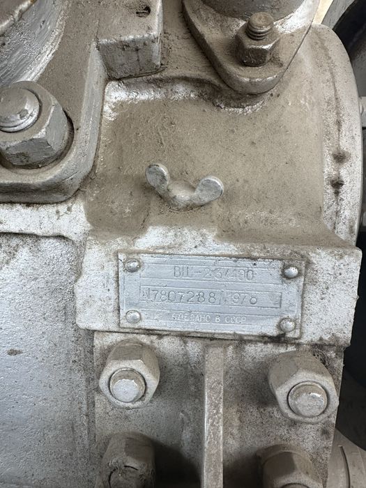 Продам повітряно-поршневий компресор