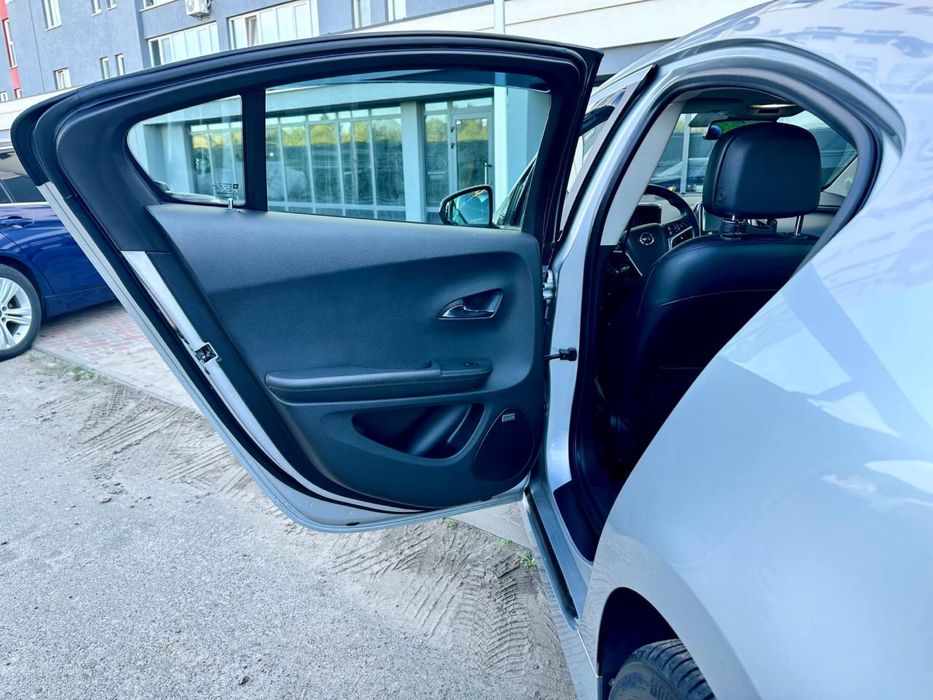 Opel Ampera 2012 1.4 Hybrid, гібрид