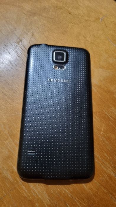 Vendo vários telemóveis