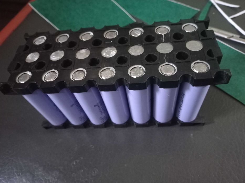 Акумулятор 12.6v - 5v _ li-ion, повербанк, ліхтар, usb / DC