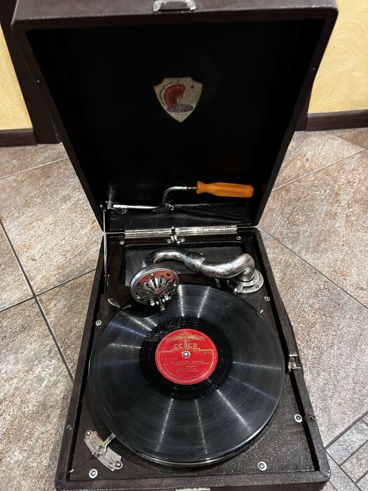 Патіфон в робочому станіСССР